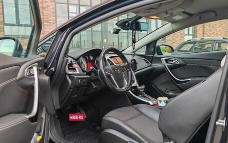 Opel Astra J, 2014 год, 930 000 рублей, 13 фотография