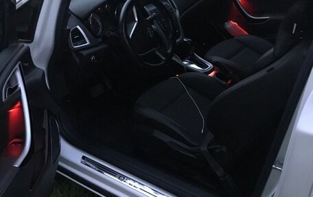 Opel Astra J, 2012 год, 800 000 рублей, 6 фотография