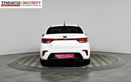 KIA Rio IV, 2018 год, 1 377 000 рублей, 5 фотография