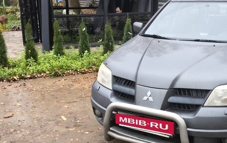 Mitsubishi Outlander III рестайлинг 3, 2007 год, 500 000 рублей, 5 фотография