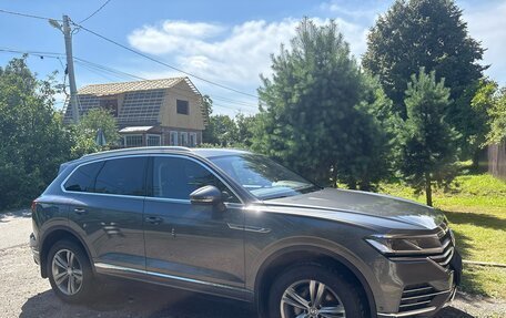 Volkswagen Touareg III, 2019 год, 5 300 000 рублей, 8 фотография