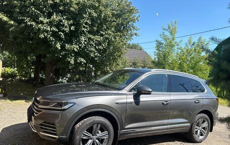 Volkswagen Touareg III, 2019 год, 5 300 000 рублей, 2 фотография