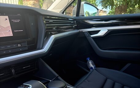 Volkswagen Touareg III, 2019 год, 5 300 000 рублей, 6 фотография