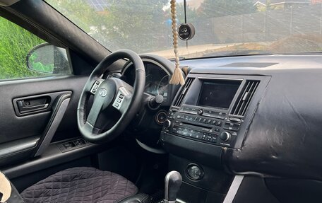 Infiniti FX I, 2003 год, 450 000 рублей, 7 фотография
