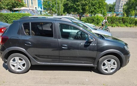 Renault Sandero II рестайлинг, 2018 год, 950 000 рублей, 2 фотография