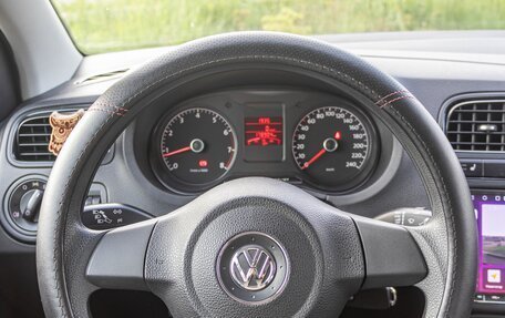 Volkswagen Polo VI (EU Market), 2012 год, 820 000 рублей, 18 фотография