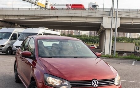Volkswagen Polo VI (EU Market), 2012 год, 820 000 рублей, 24 фотография