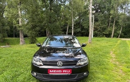 Volkswagen Jetta VI, 2014 год, 1 450 000 рублей, 2 фотография