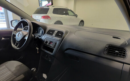 Volkswagen Polo VI (EU Market), 2018 год, 1 155 000 рублей, 13 фотография