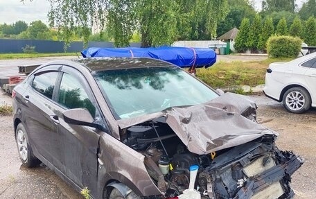 Hyundai Solaris II рестайлинг, 2016 год, 380 000 рублей, 2 фотография