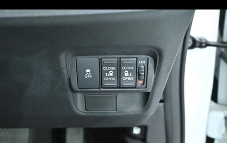 Honda Freed, 2025 год, 1 800 000 рублей, 8 фотография