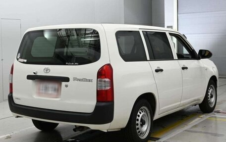 Toyota Probox I, 2022 год, 750 000 рублей, 7 фотография