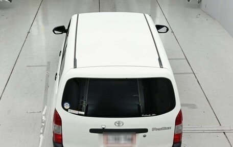 Toyota Probox I, 2022 год, 750 000 рублей, 6 фотография