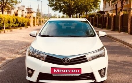 Toyota Corolla, 2014 год, 1 399 000 рублей, 2 фотография
