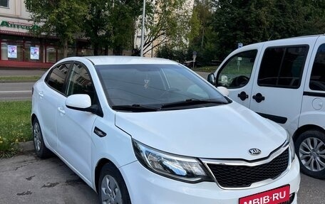 KIA Rio III рестайлинг, 2016 год, 600 000 рублей, 1 фотография