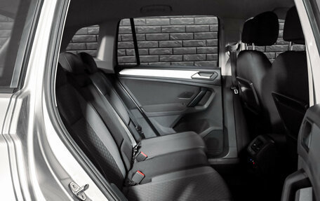 Volkswagen Tiguan II, 2020 год, 2 400 000 рублей, 17 фотография