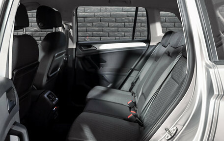 Volkswagen Tiguan II, 2020 год, 2 400 000 рублей, 18 фотография