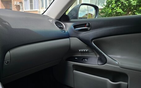 Lexus IS II рестайлинг 2, 2008 год, 1 650 000 рублей, 11 фотография