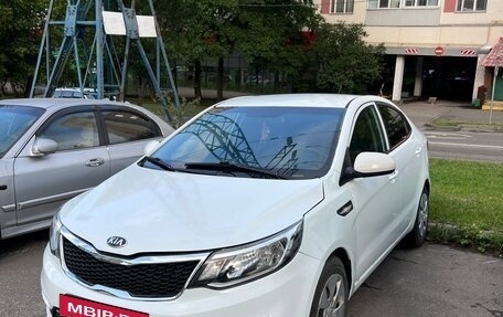 KIA Rio III рестайлинг, 2016 год, 600 000 рублей, 2 фотография