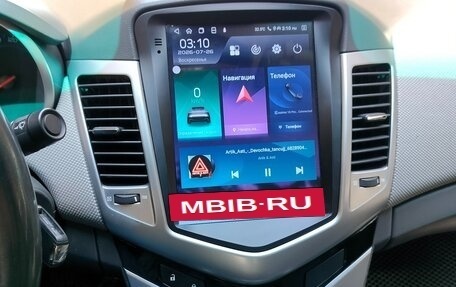 Chevrolet Cruze II, 2010 год, 800 000 рублей, 12 фотография