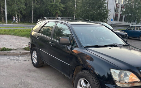 Lexus RX IV рестайлинг, 2001 год, 610 000 рублей, 1 фотография