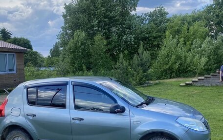 Renault Sandero I, 2010 год, 390 000 рублей, 2 фотография