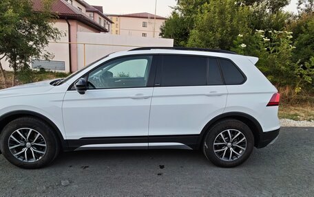 Volkswagen Tiguan II, 2019 год, 2 790 000 рублей, 3 фотография