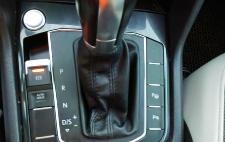 Volkswagen Tiguan II, 2019 год, 2 790 000 рублей, 19 фотография