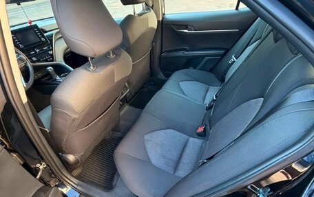 Toyota Camry, 2021 год, 2 300 000 рублей, 3 фотография