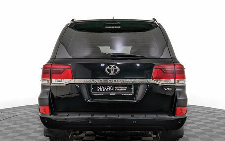 Toyota Land Cruiser 200, 2017 год, 5 950 000 рублей, 6 фотография