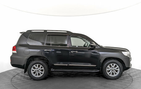 Toyota Land Cruiser 200, 2017 год, 5 950 000 рублей, 4 фотография