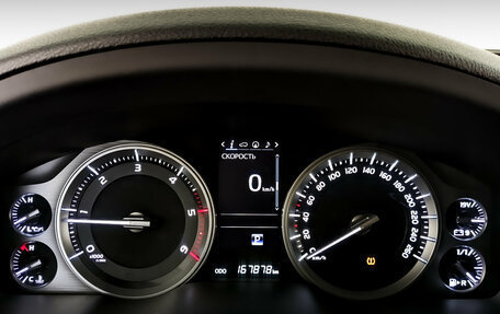Toyota Land Cruiser 200, 2017 год, 5 950 000 рублей, 13 фотография
