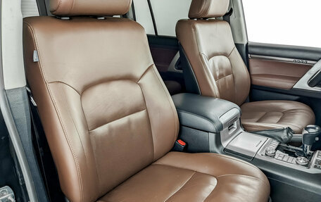 Toyota Land Cruiser 200, 2017 год, 5 950 000 рублей, 26 фотография