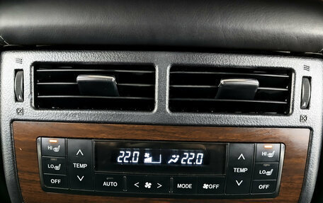 Toyota Land Cruiser 200, 2017 год, 5 950 000 рублей, 30 фотография