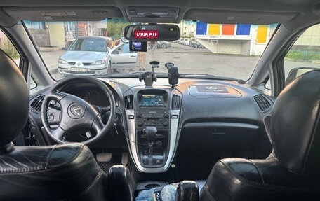 Lexus RX IV рестайлинг, 2001 год, 610 000 рублей, 2 фотография