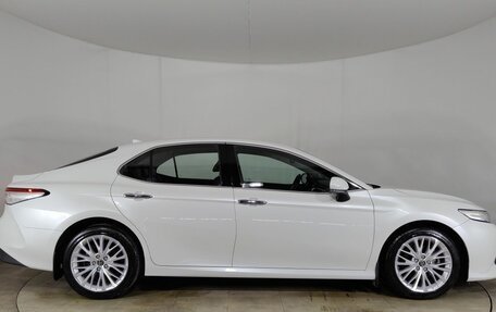 Toyota Camry, 2018 год, 2 699 000 рублей, 7 фотография