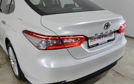 Toyota Camry, 2018 год, 2 699 000 рублей, 17 фотография