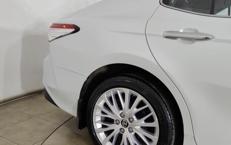 Toyota Camry, 2018 год, 2 699 000 рублей, 20 фотография