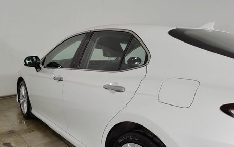 Toyota Camry, 2018 год, 2 699 000 рублей, 19 фотография