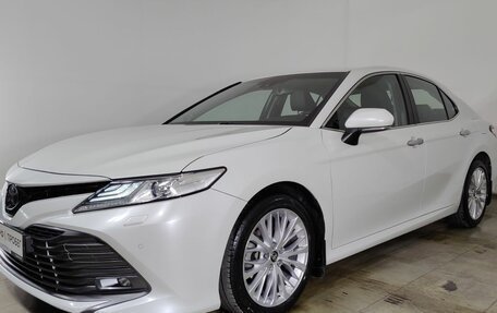 Toyota Camry, 2018 год, 2 699 000 рублей, 18 фотография