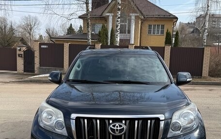 Toyota Land Cruiser Prado 150 рестайлинг 2, 2010 год, 2 500 000 рублей, 9 фотография