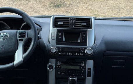 Toyota Land Cruiser Prado 150 рестайлинг 2, 2010 год, 2 500 000 рублей, 19 фотография