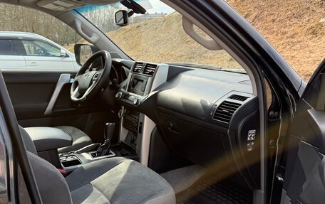 Toyota Land Cruiser Prado 150 рестайлинг 2, 2010 год, 2 500 000 рублей, 15 фотография