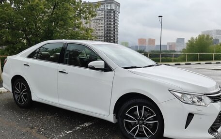 Toyota Camry, 2017 год, 2 300 000 рублей, 2 фотография