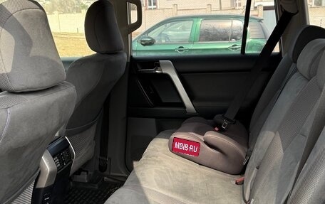 Toyota Land Cruiser Prado 150 рестайлинг 2, 2010 год, 2 500 000 рублей, 10 фотография