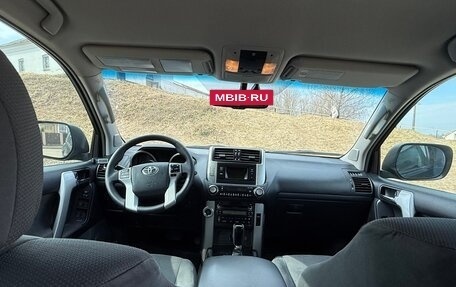 Toyota Land Cruiser Prado 150 рестайлинг 2, 2010 год, 2 500 000 рублей, 18 фотография