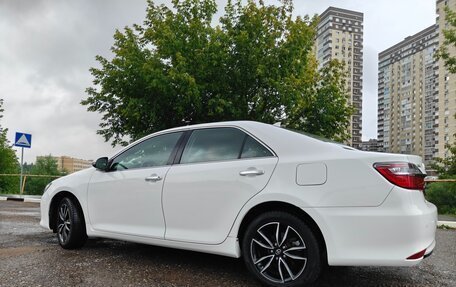 Toyota Camry, 2017 год, 2 300 000 рублей, 5 фотография