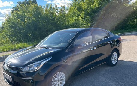 KIA Rio IV, 2018 год, 1 400 000 рублей, 4 фотография