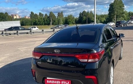 KIA Rio IV, 2018 год, 1 400 000 рублей, 2 фотография