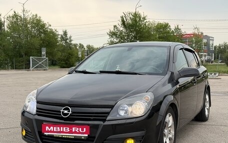 Opel Astra H, 2004 год, 290 000 рублей, 3 фотография